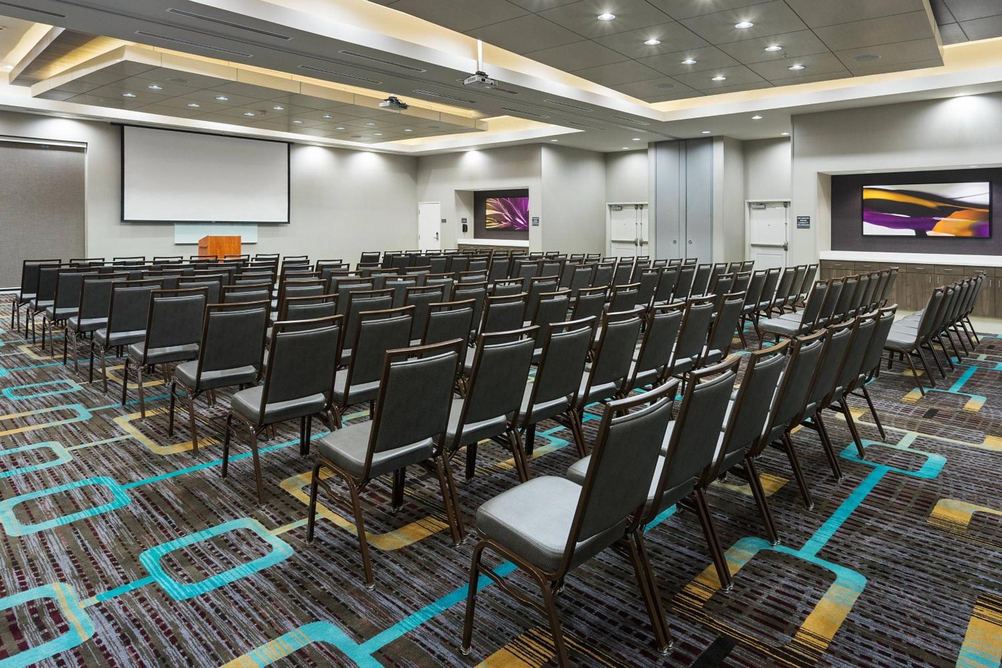 By Marriott West/beltway 8 At Clay Road Hotel Houston
