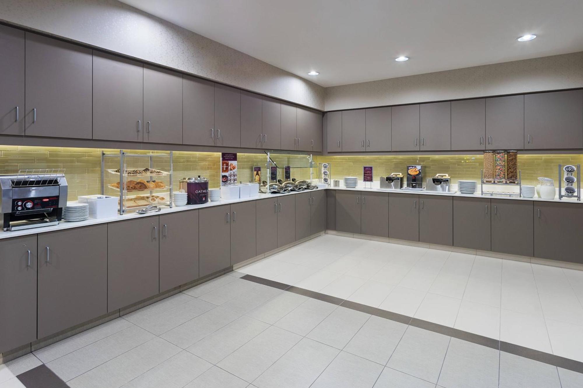 By Marriott West/beltway 8 At Clay Road Hotel 3*