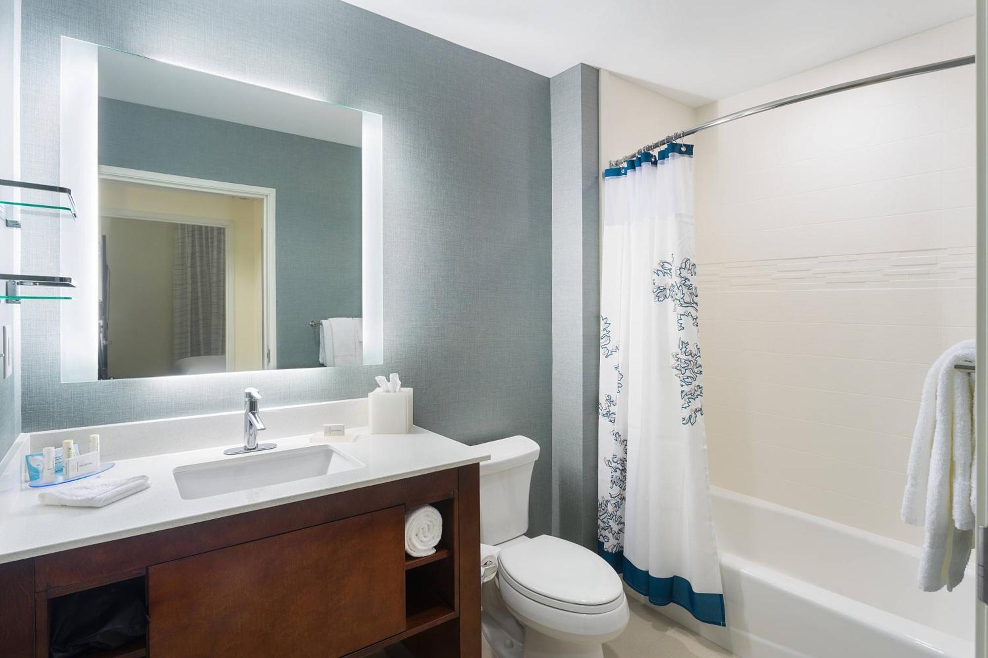 By Marriott West/beltway 8 At Clay Road Hotel Houston
