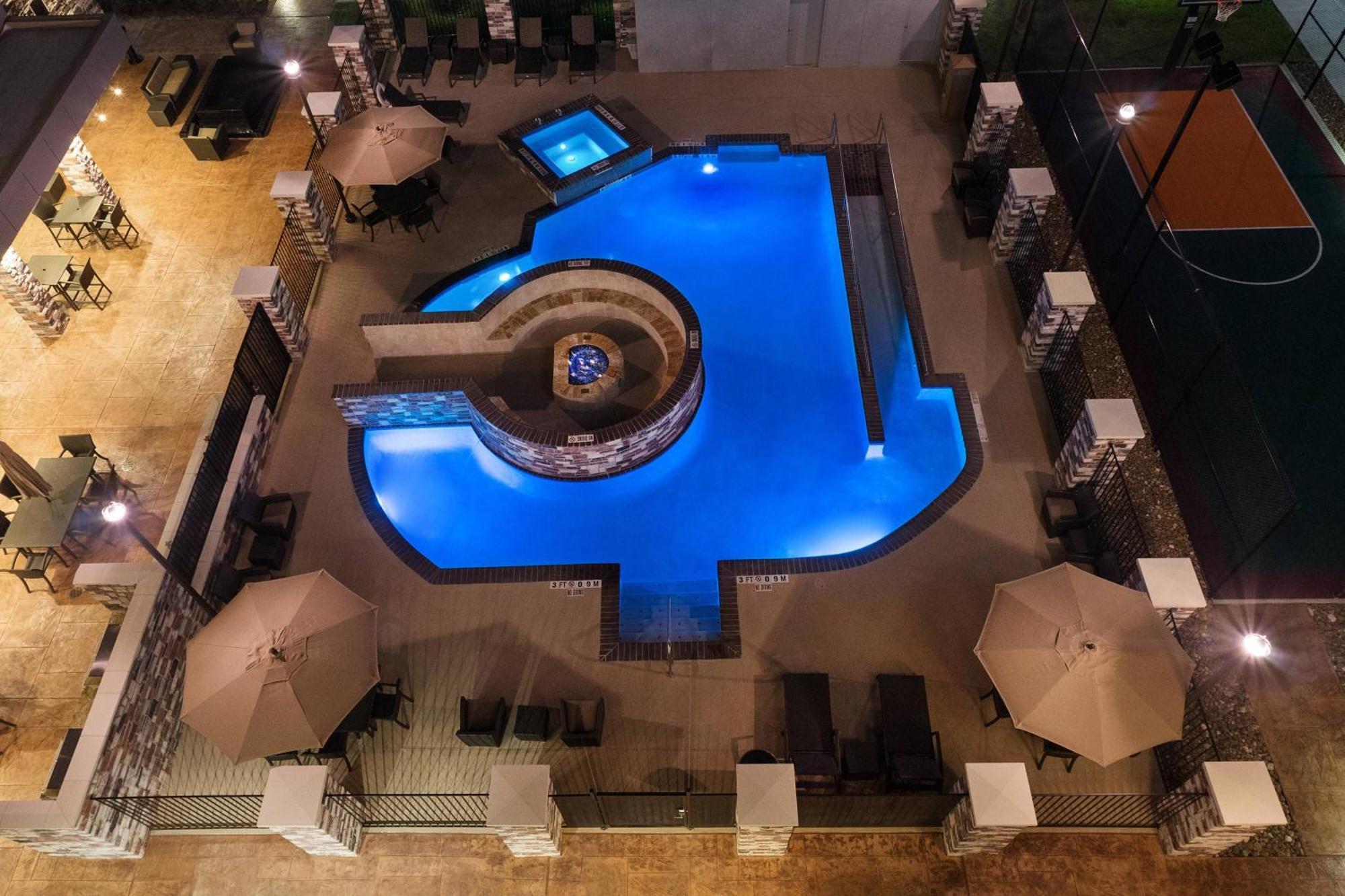Hotel By Marriott West/beltway 8 At Clay Road Houston