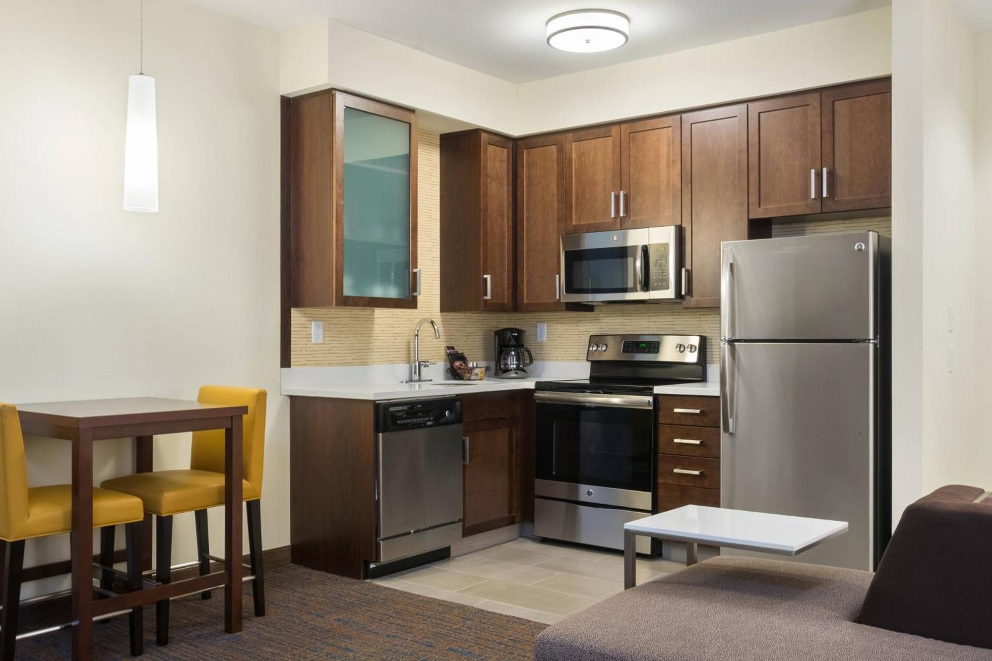 By Marriott West/beltway 8 At Clay Road 3* Houston