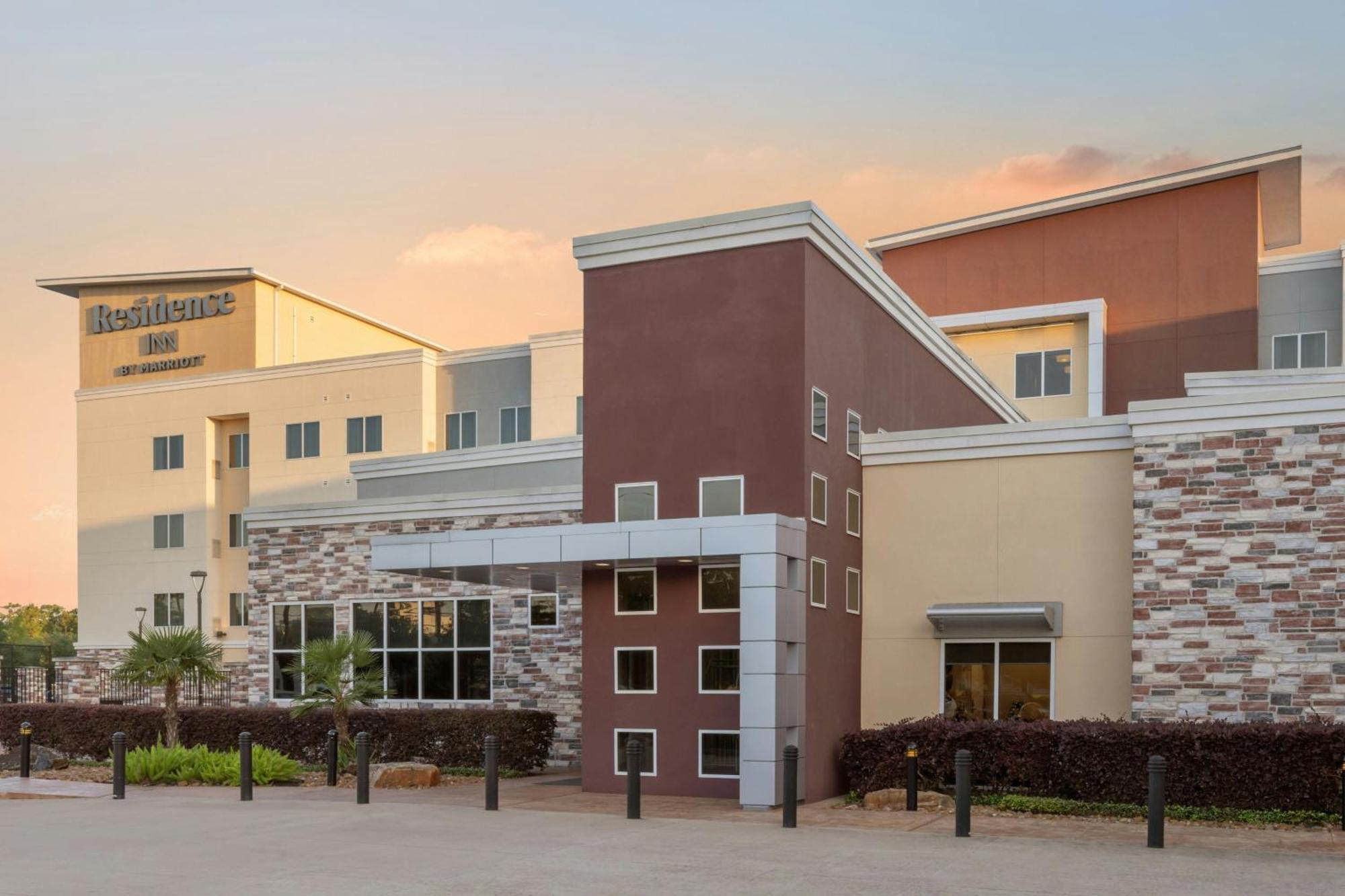 Hotel By Marriott West/beltway 8 At Clay Road Houston