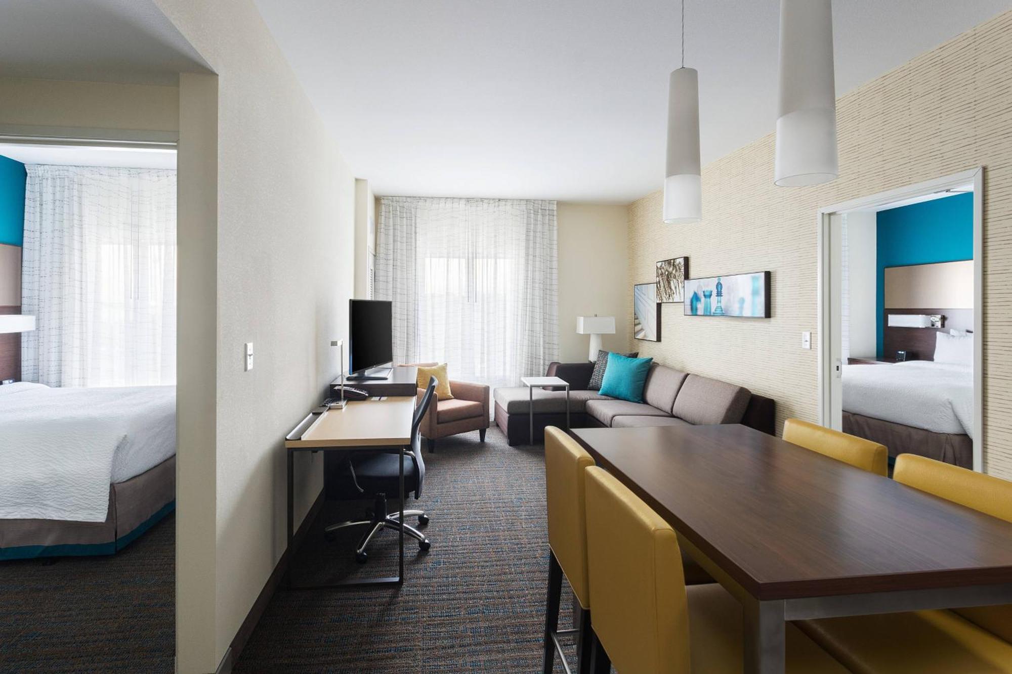 By Marriott West/beltway 8 At Clay Road Hotel